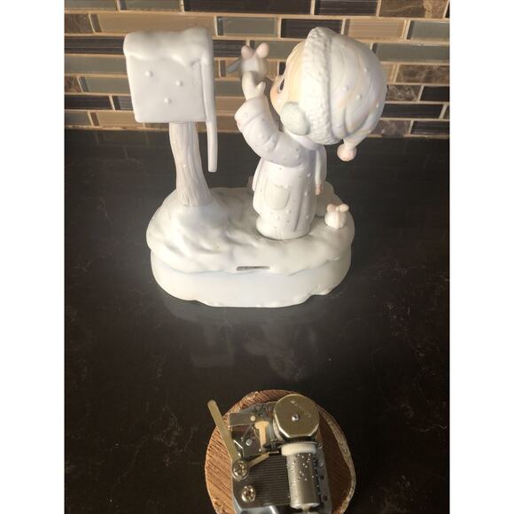 Precious Moments "I'M SENDING YOU A WHITE CHRISTMAS" Music Box 1987 #112402 - Picture 6 of 7